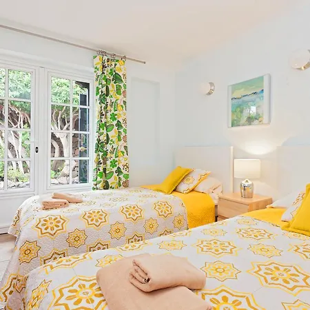 Jessica Suites Villa