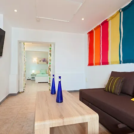 Jessica Suites